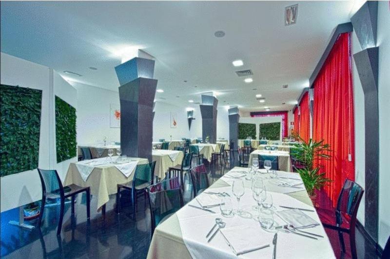 Eden Hotel ซานซัลโว ภายนอก รูปภาพ